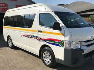 Toyota Van 2016, Manual, 2.5 litres - Cape Town