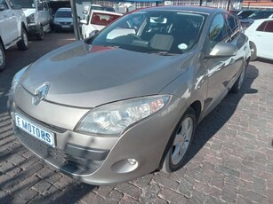Used Renault Megane III 1.6 MANUAL for sale in Gauteng