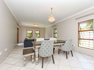 3 bedroom house to rent in Douglasdale