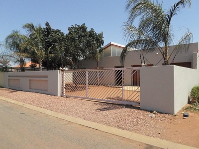 2 Bedroom House for sale in Lephalale