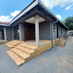 3 Bedroom House to rent in Tlhabane West