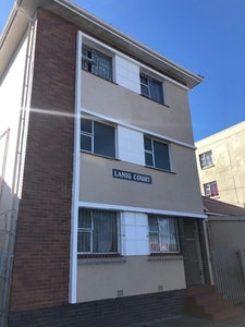 Apartment / flat to rent in Quigney - 4 Lanig Court, 113 Caxton Street