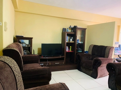 Bachelor apartment for sale in South Beach Durban