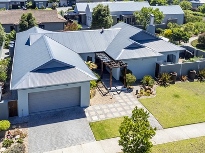 House Pending Sale in Earls Court Lifestyle Estate