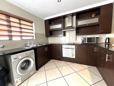 Modern 3 beds Garden apartnment Forsale in Fourways.