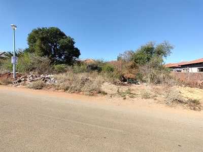 455 m² Land available in Chroom Park