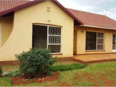 3 Bedroom House To Let in Krugersrus