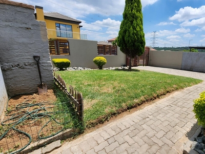 House For Sale in Riverside View Ext 31