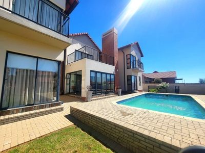 Townhouse For Sale in Wild Olive Estate