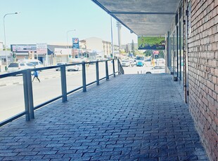 RETAIL SPACE TO LET IN OAKDALE, BELLVILLE