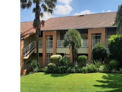 2 Bedroom townhouse - sectional for sale in Corlett Gardens, Johannesburg