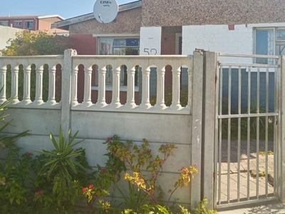3 Bedroom house for sale in Woodlands, Mitchells Plain