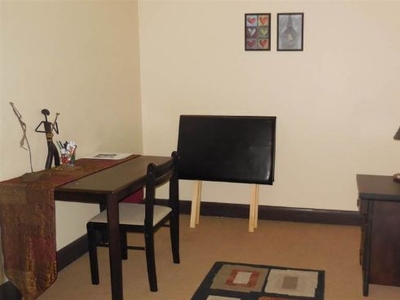 One Bedroom Apartment In The City Centre, Cape Town City Centre | RentUncle
