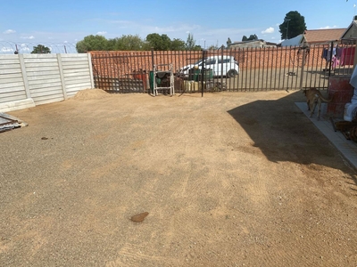 House for sale in Bloemspruit