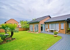 3 Bedroom House For Sale in The Reeds