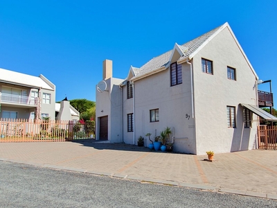 3 Bedroom House Sold in Myburgh Park
