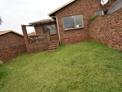 2 Bed Townhouse/Cluster for Sale Rangeview Krugersdorp