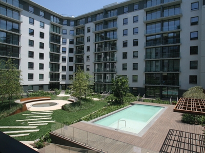 Apartment For Sale in Melrose Arch