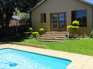 Rustenburg, 4 Bed, 3 Bath, For Sale South Africa