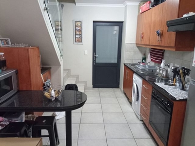1 Bedroom Apartment For Sale in Paarl North