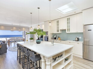 Summer Place - Beautiful Townhouse in Camps Bay