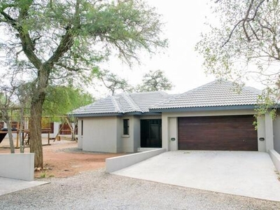 4 bedroom, Hoedspruit Limpopo N/A