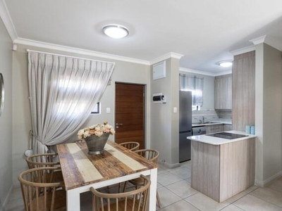 Apartment For Rent In Waterkloof Ridge, Pretoria