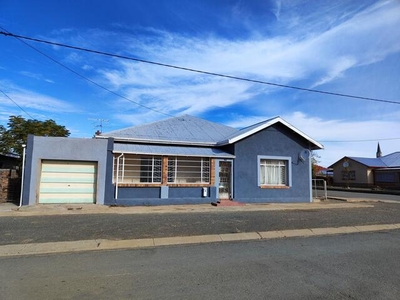 House For Sale In De Aar, Northern Cape