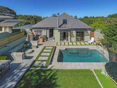 House For Sale In Northcliff, Hermanus