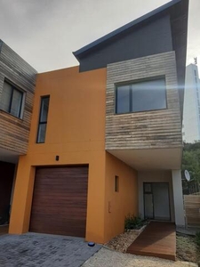 House For Rent In Summerstrand, Port Elizabeth
