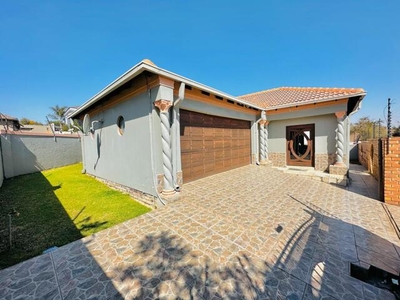 House For Sale In Cosmo City, Roodepoort