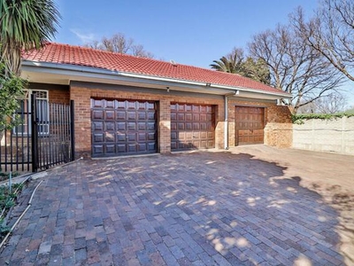 House For Sale In Irene Park, Klerksdorp