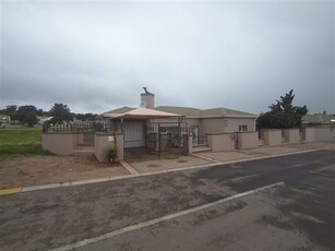 3 Bed Townhouse in Vredenburg