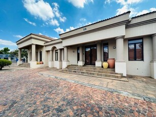 490m² Office To Let in Bo-dorp