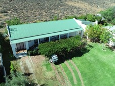 7 Bedroom Guest House For Sale in Springbok