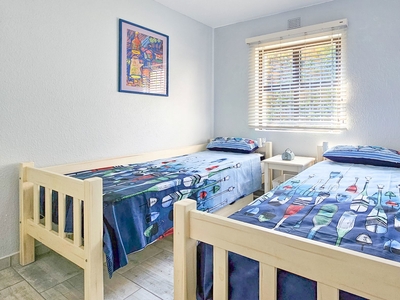2 bedroom apartment for sale in Willard Beach