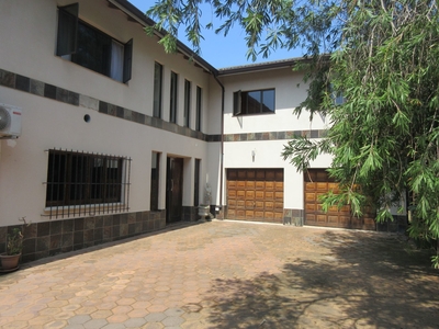4 bedroom penthouse apartment to rent in Durban North