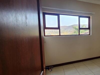 4 bedroom, Roodepoort Gauteng N/A