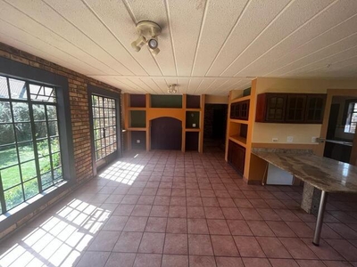 5 bedroom, Potchefstroom North West N/A