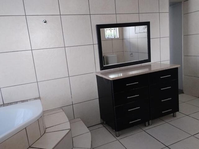 7 bedroom, Durban KwaZulu Natal N/A