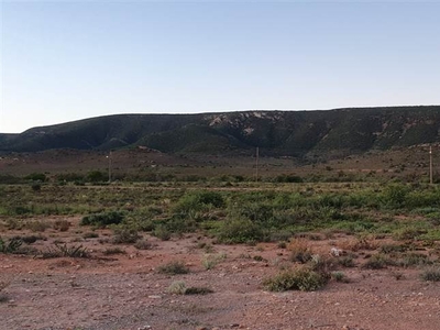 980 m² Land available in Steytlerville