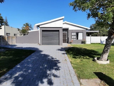 House For Rent In Heiderand, Mossel Bay