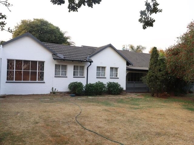 House For Rent In Van Riebeeck Park, Kempton Park