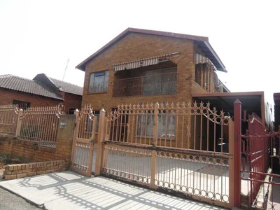 House For Sale In Mamelodi West, Pretoria