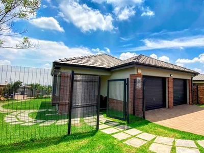 House in Cresta For Sale