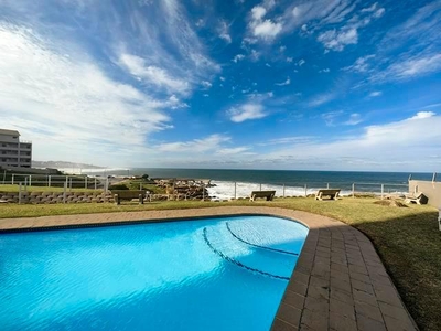 Stunning 3 bedroom apartment with 2 bathrooms, big patio with most stunning views of the ocean !!