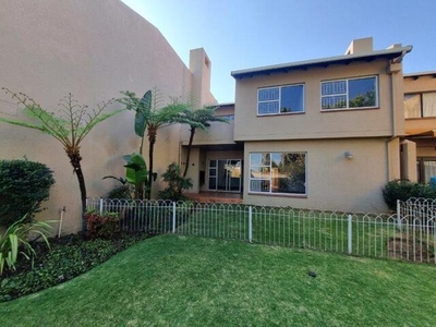 Townhouse For Rent In Northcliff, Randburg