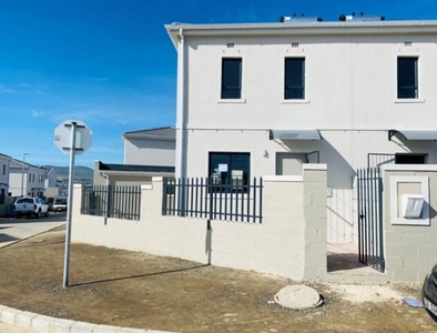 Townhouse For Rent In Rivergate, Milnerton