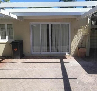 2 Bed rooms for rent claremont