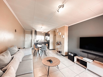 3 Bedroom Apartment / flat for sale in Greenstone Hill